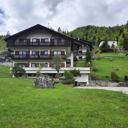Appartamenti Dolomiti Colcerver Bagian luar foto