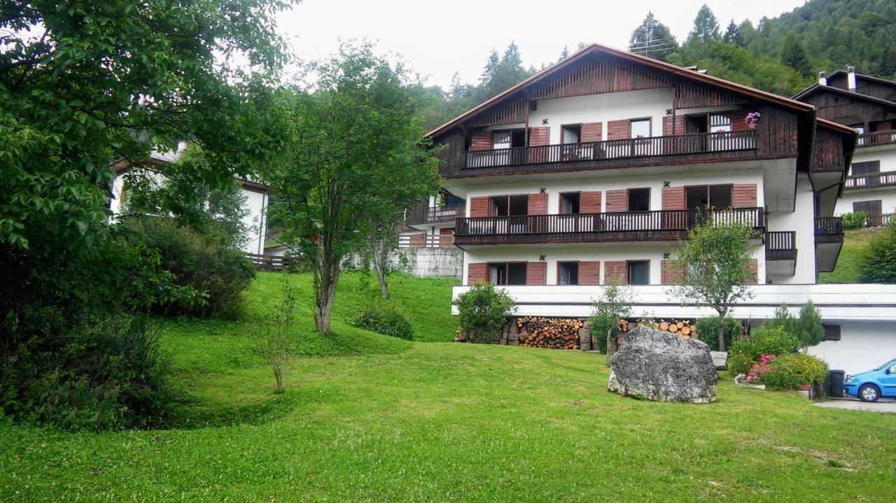Appartamenti Dolomiti Colcerver Bagian luar foto